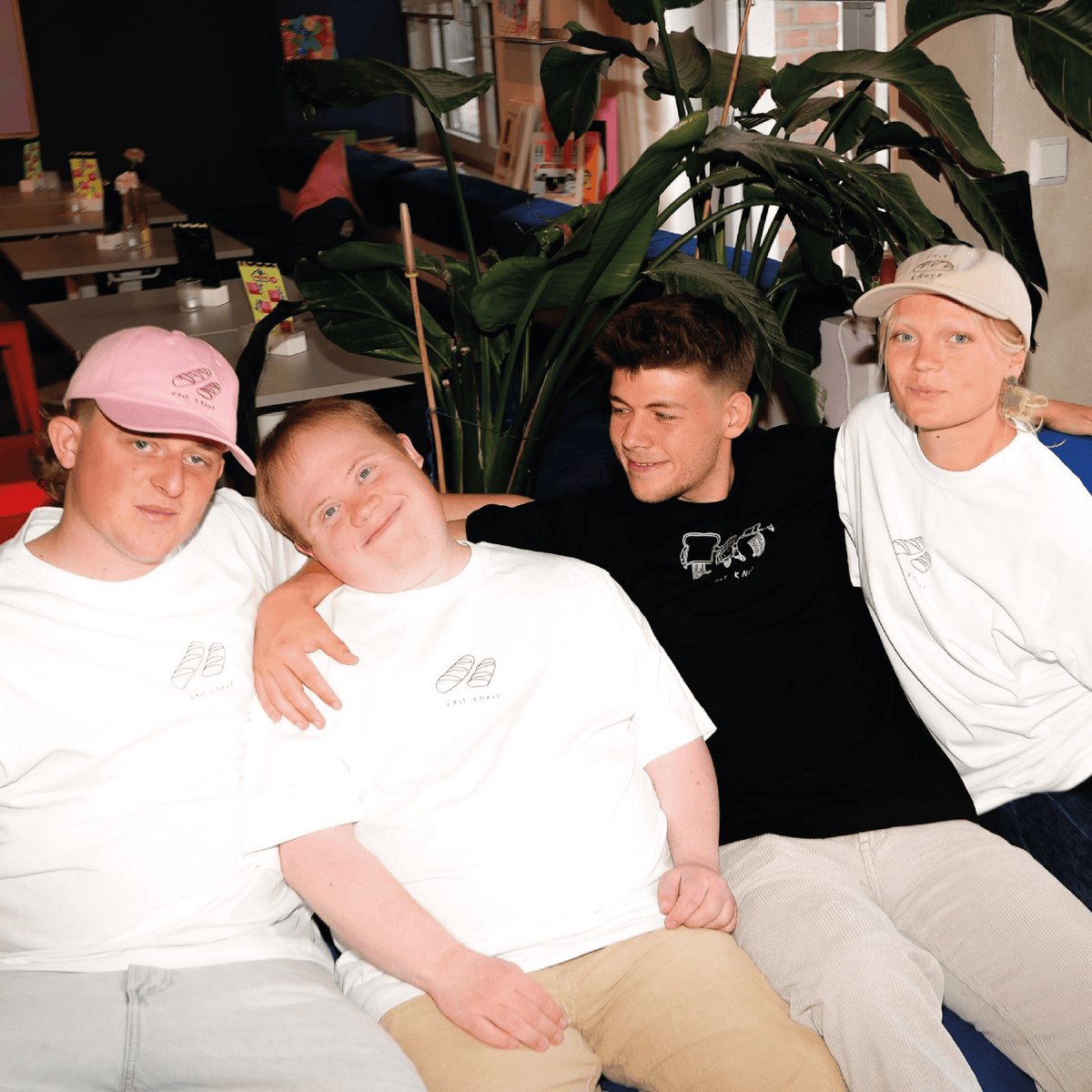 Fast Knapp - Merch by Gib Rillé